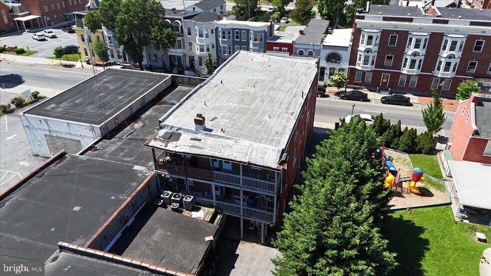 More Photos Of 110-114 E Washington St, Hagerstown Storefront Retail Residential For Lease