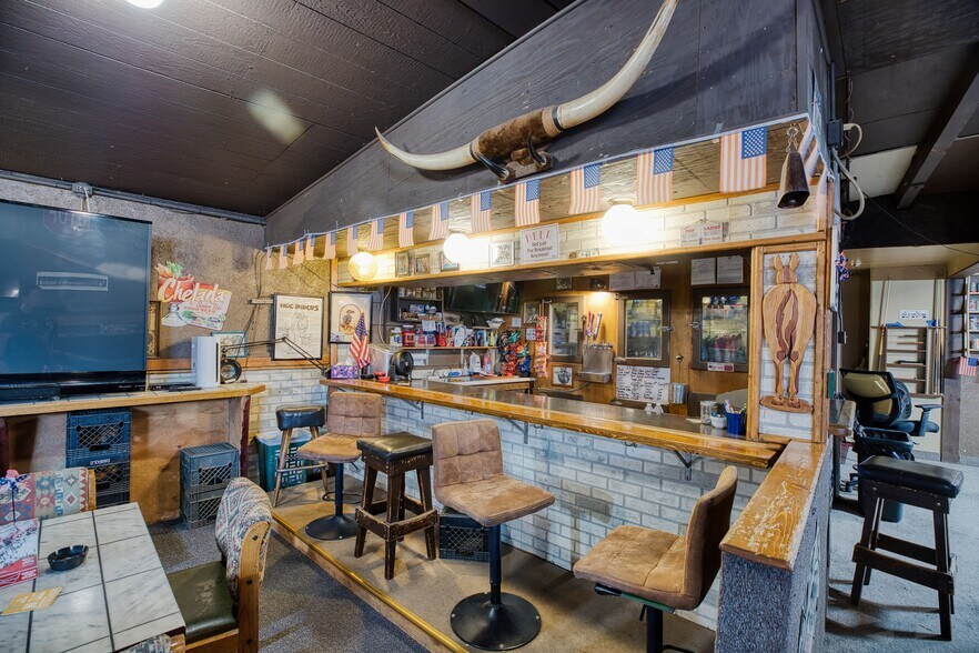 More Photos Of 2414 Main St, Lewiston Convenience Store For Sale