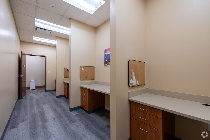 More Photos Of 2814 14th Ave SE, Ruskin Healthcare For Sale