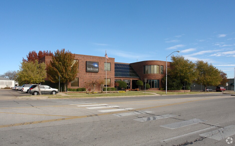 More Photos Of 111 SW C Ave, Lawton Medical For Lease