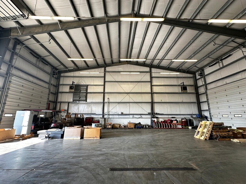More Photos Of 400 Alpha Dr, Canonsburg Warehouse For Lease