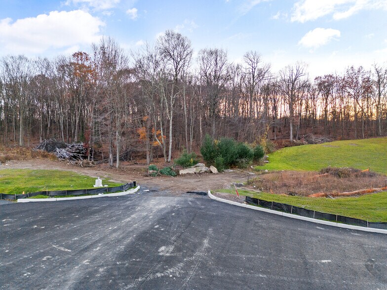 More Photos Of 4 Distribution Dr, Bloomingburg Land For Sale