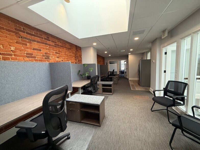 More Photos Of 705 Prince St, Alexandria Office For Lease