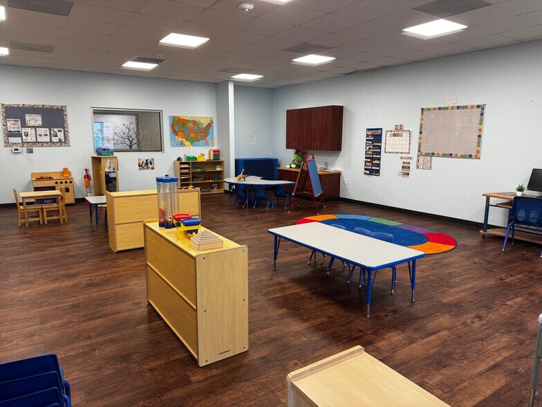 More Photos Of 20715 Bellaire Blvd, Richmond Daycare Center For Sale