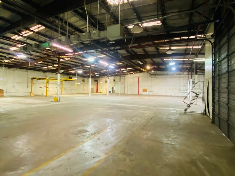 More Photos Of 104 Eastside Dr, Black Mountain Manufacturing For Lease