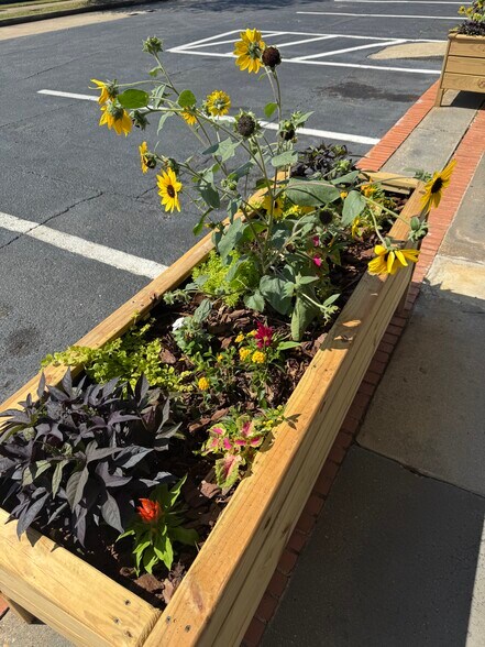 More Photos Of 2107-2115 Wynnton Rd, Columbus Unknown For Lease