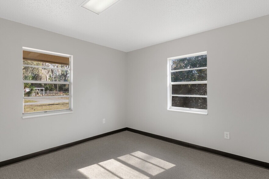 More Photos Of 7936 E Gulf To Lake Hwy, Inverness Medical For Sale