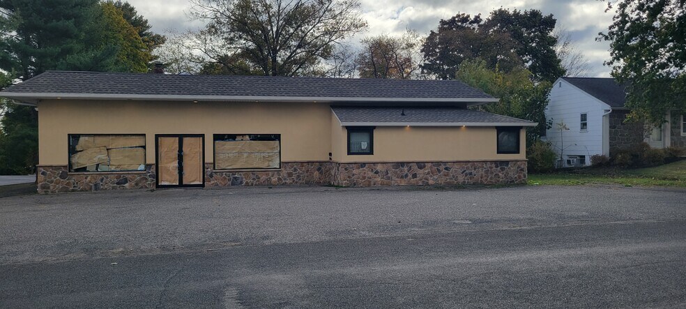 Primary Photo Of 24 Broad St, Three Bridges Storefront Retail Residential For Sale