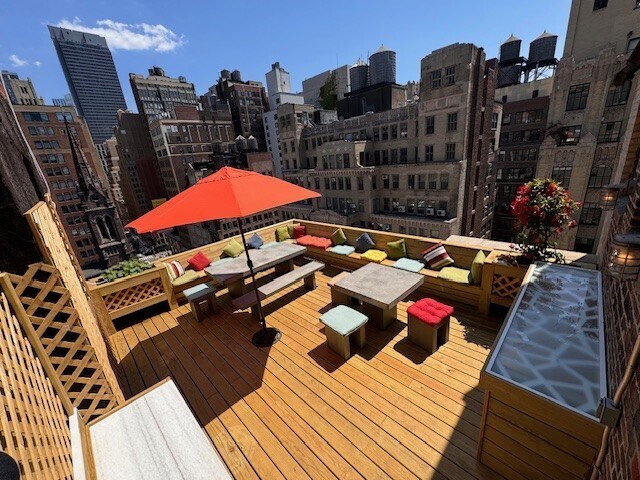 More Photos Of 243 W 30th St, New York Office For Lease