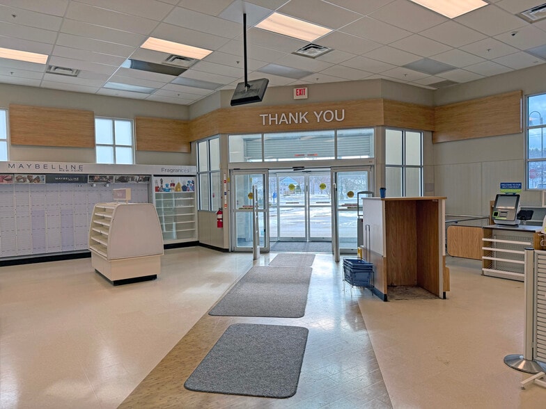 More Photos Of 577 Mast Rd, Manchester Drugstore For Sale