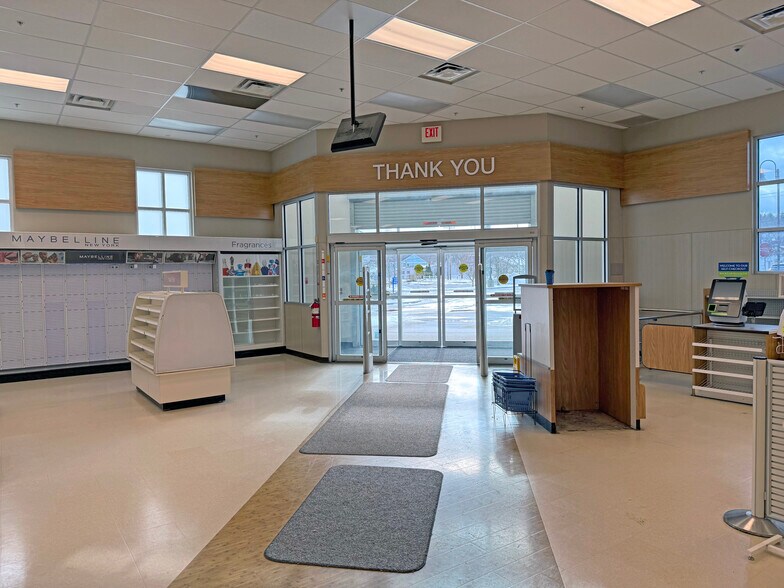 More Photos Of 577 Mast Rd, Manchester Drugstore For Sale
