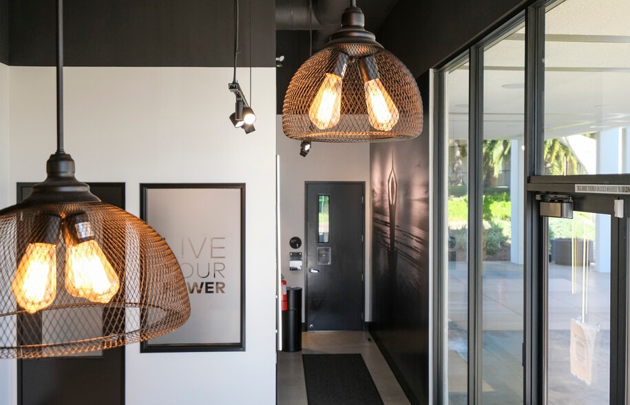 More Photos Of 472 S Mills Rd, Ventura Bank For Sale
