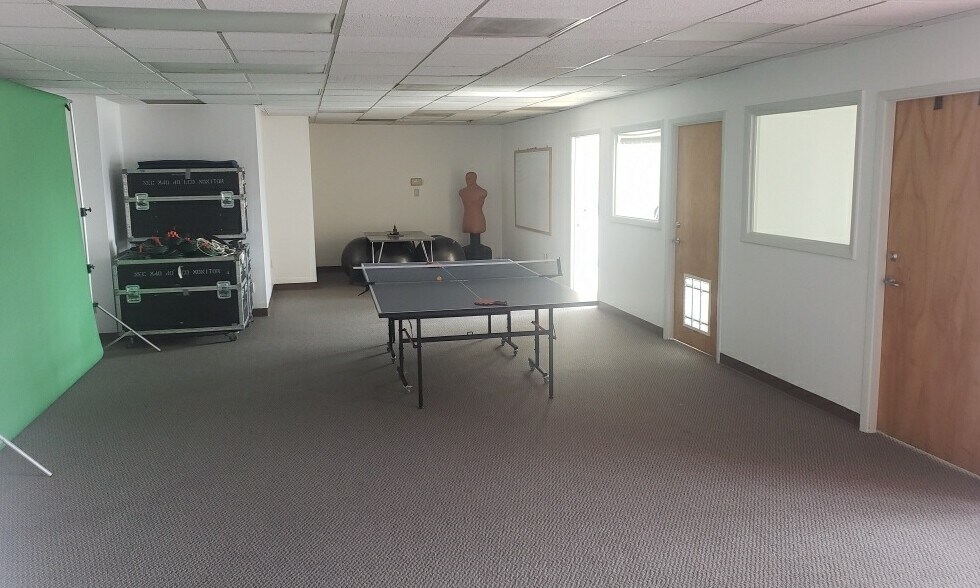 More Photos Of 415 Glensprings Dr, Springdale Medical For Lease