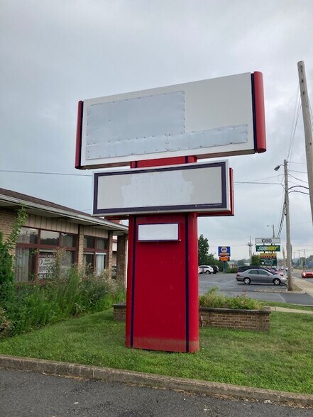 More Photos Of 520 3rd Ave, Duncansville Bank For Sale