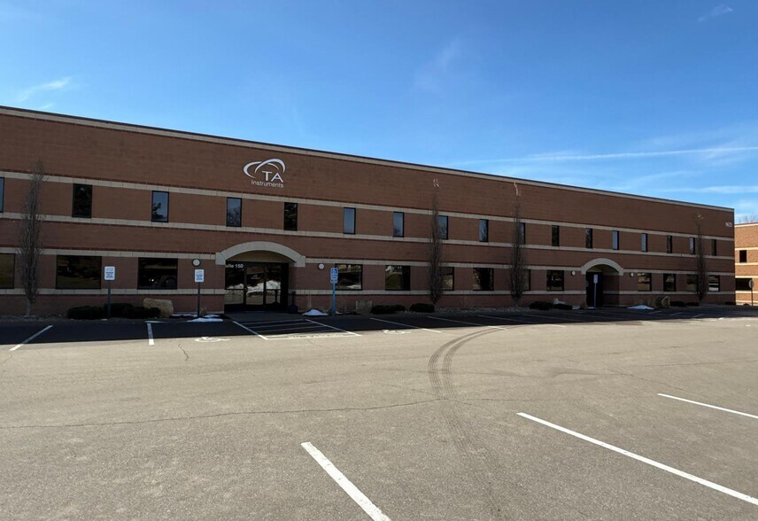 Primary Photo Of 9625 W 76th St, Eden Prairie Light Manufacturing For Lease