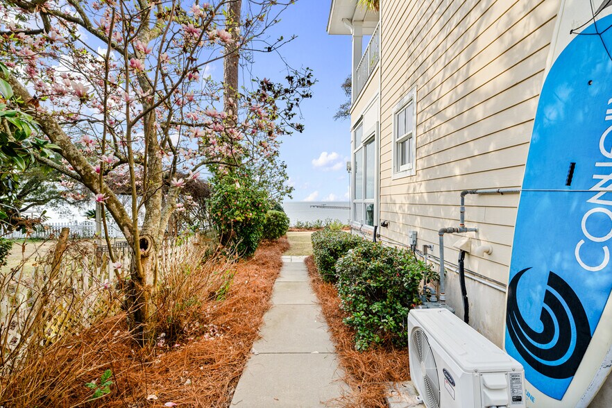 More Photos Of 202 S Mobile St, Fairhope Hospitality For Sale