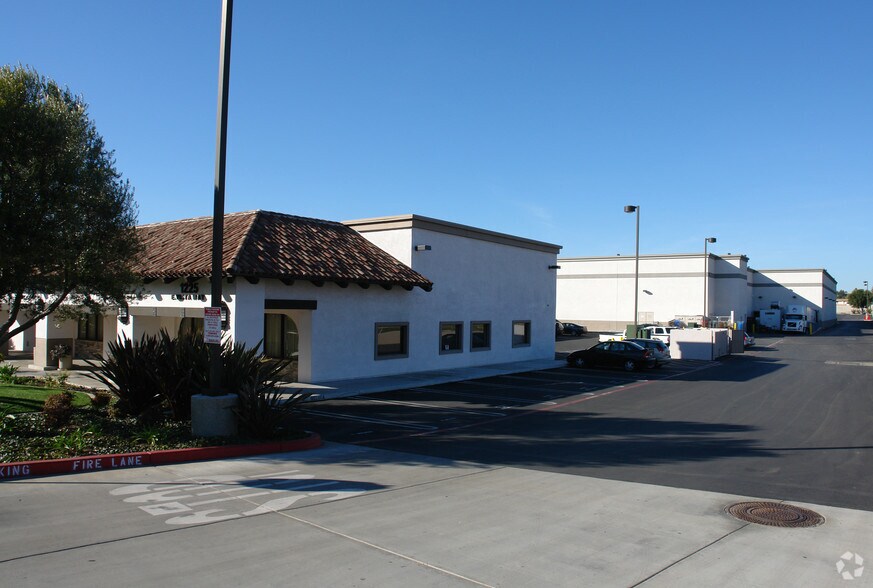 More Photos Of 1225-1381 E Vista Way, Vista General Retail For Lease