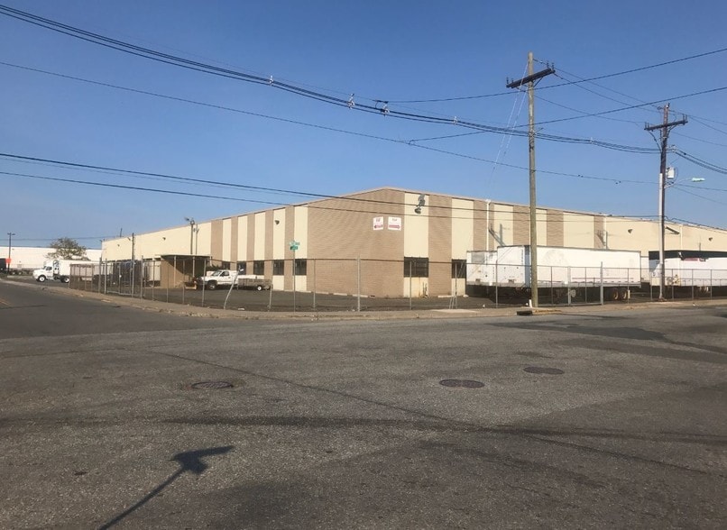More Photos Of 100 Pulaski St, Bayonne Warehouse For Lease