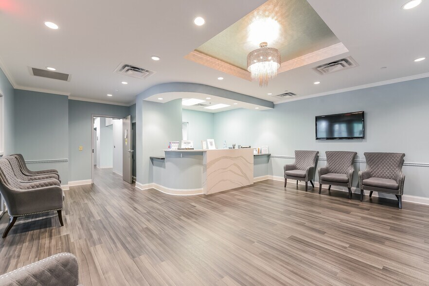 More Photos Of 634 Peachtree Pky, Cumming Medical For Lease