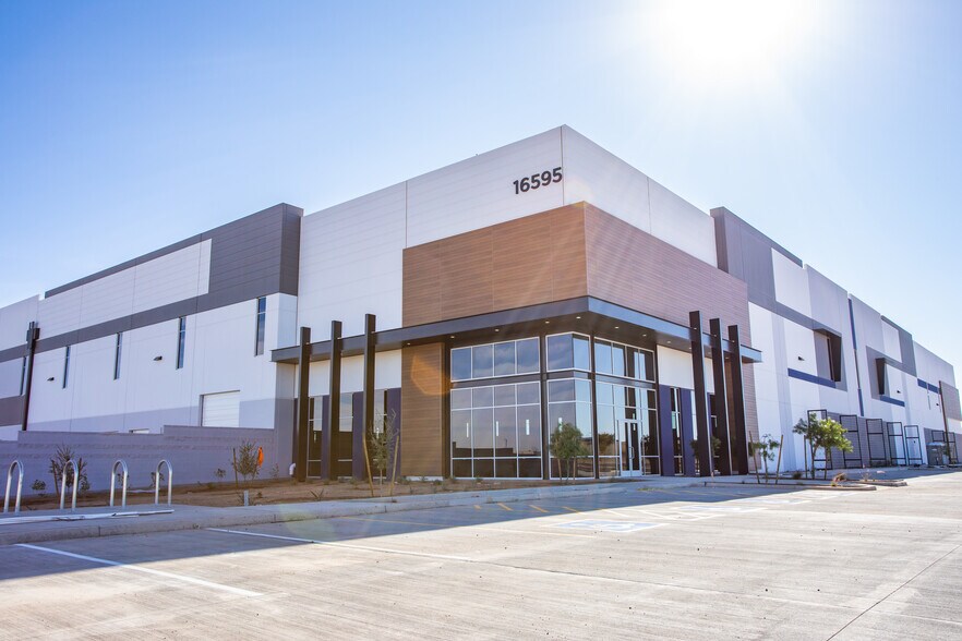 More Photos Of 16395 W Camelback Rd, Goodyear Unknown For Lease