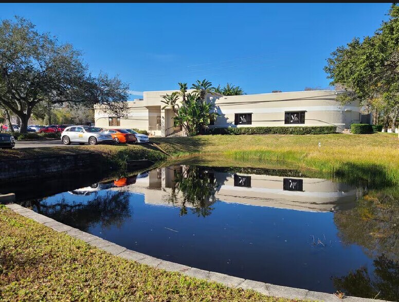 Primary Photo Of 3023 Eastland Blvd, Clearwater Coworking Space
