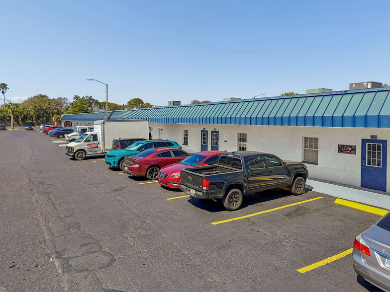 More Photos Of 8800 49th St N, Pinellas Park Unknown For Lease