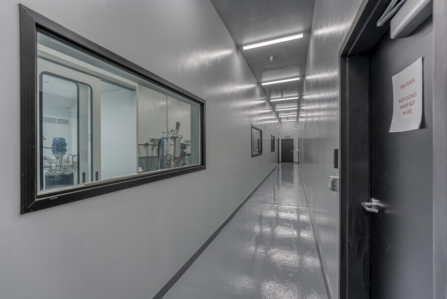 More Photos Of 680 E Glendale Ave, Sparks Warehouse For Sale