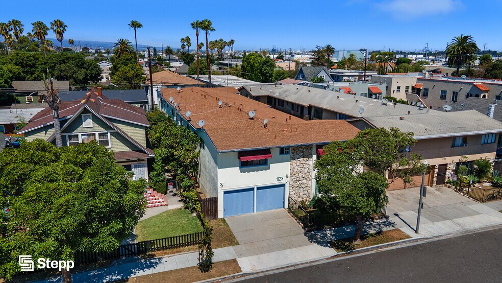 More Photos Of 1123 Cedar Ave, Long Beach Apartments For Sale