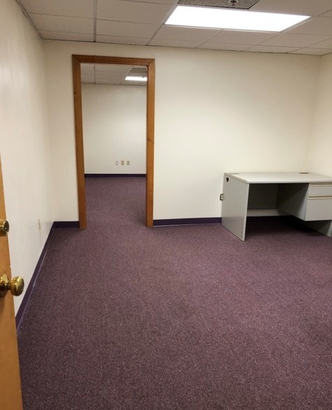 More Photos Of 227 Chelmsford St, Chelmsford Medical For Lease