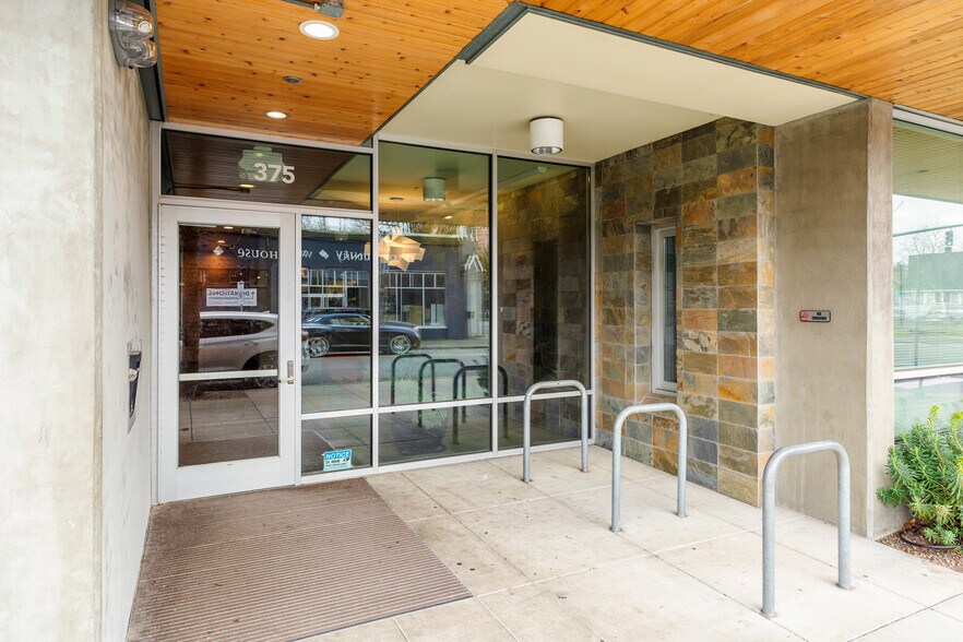 More Photos Of 375 NE Shaver St, Portland Apartments For Sale