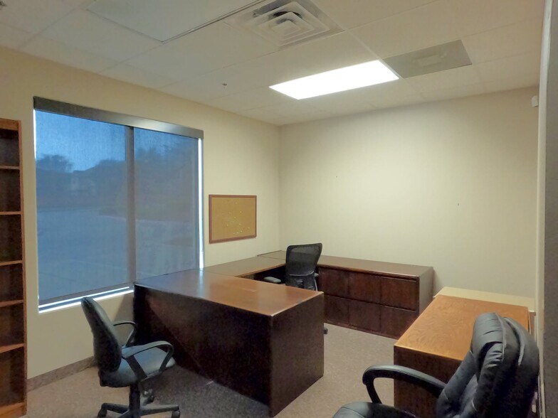 More Photos Of 6570 Naaman Forest Blvd, Garland Medical For Sale