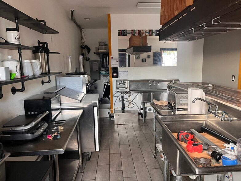 More Photos Of , Longview Unknown For Sale