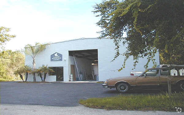 Primary Photo Of 1010 Park Ct, Safety Harbor Warehouse For Lease