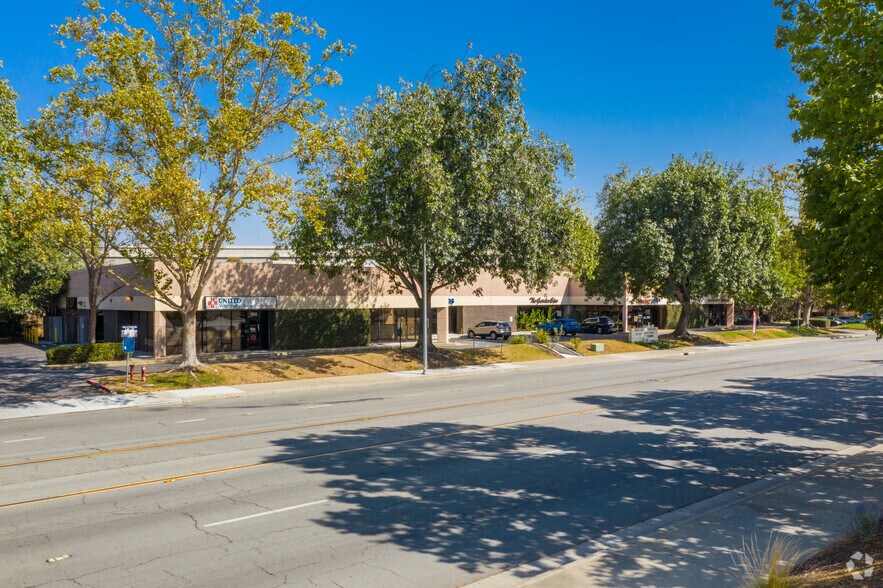 More Photos Of 5406 Thornwood Dr, San Jose Medical For Lease