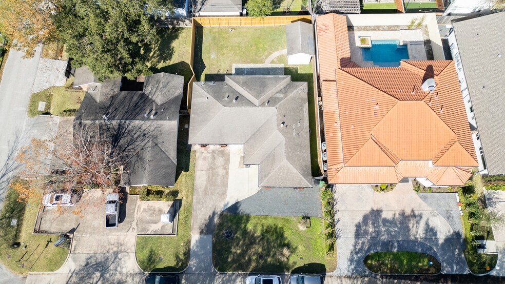 More Photos Of 4738 W. Alabama, Houston Loft Creative Space For Lease