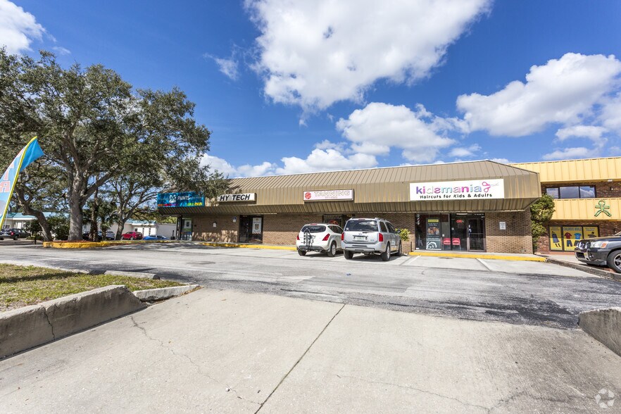 More Photos Of 4511-4517 Bee Ridge Rd, Sarasota General Retail For Lease