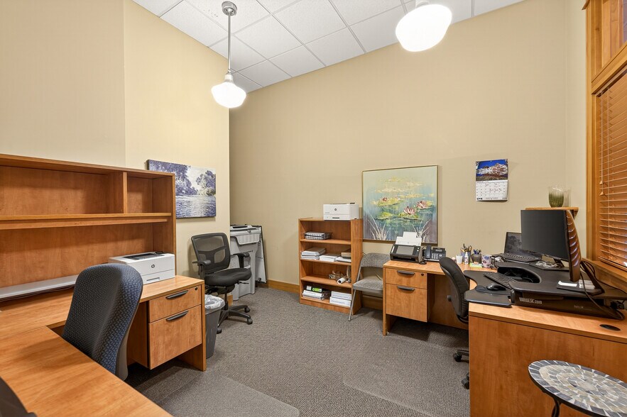 More Photos Of 700 E 1st St, Newberg Storefront Retail Residential For Sale