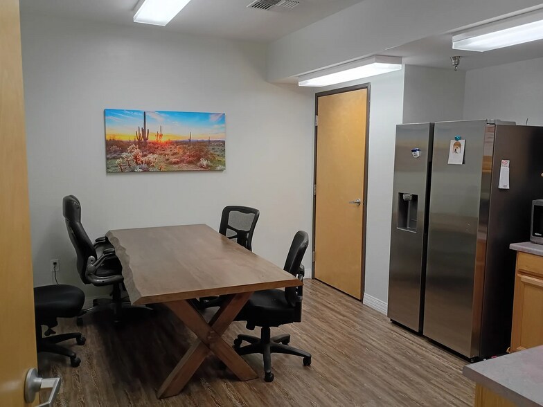 More Photos Of 1918 N Higley Rd, Mesa Light Manufacturing For Sale
