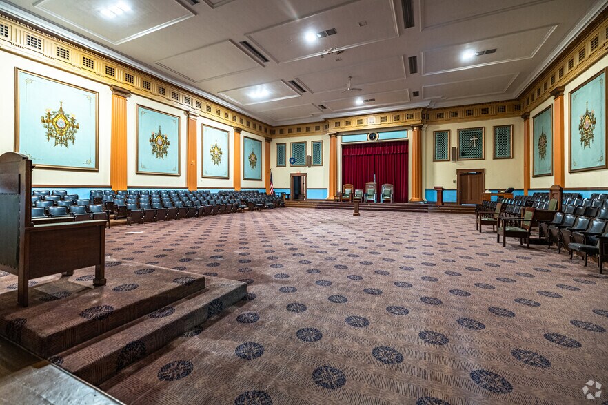 More Photos Of 1012 Main St, Racine Lodge Meeting Hall For Sale