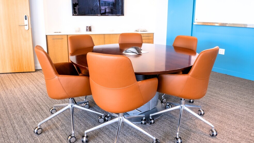 More Photos Of 1717 K St NW, Washington Coworking Space