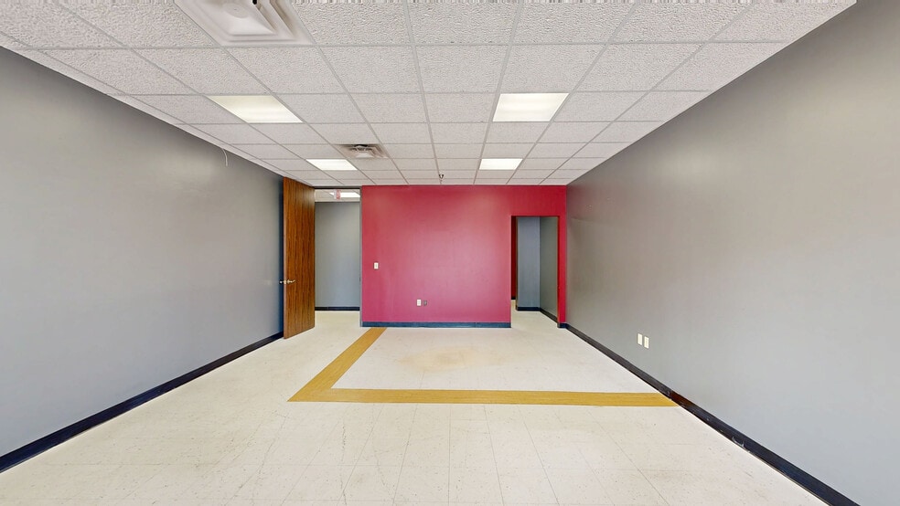 More Photos Of 6925 Lake Ellenor Dr, Orlando Unknown For Lease