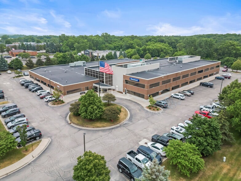 More Photos Of 1455 S Lapeer Rd, Lake Orion Hospital For Lease