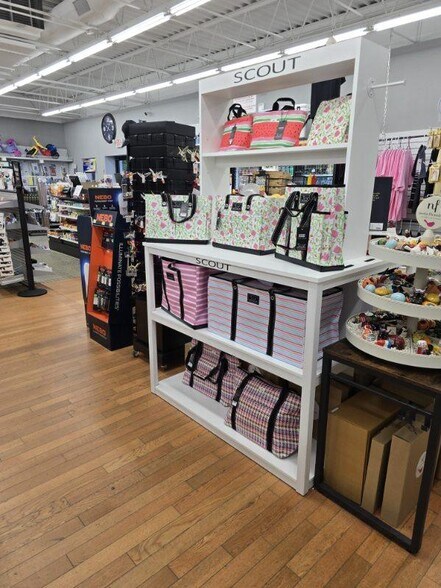 More Photos Of 602 E Buford St, Gaffney Storefront For Sale