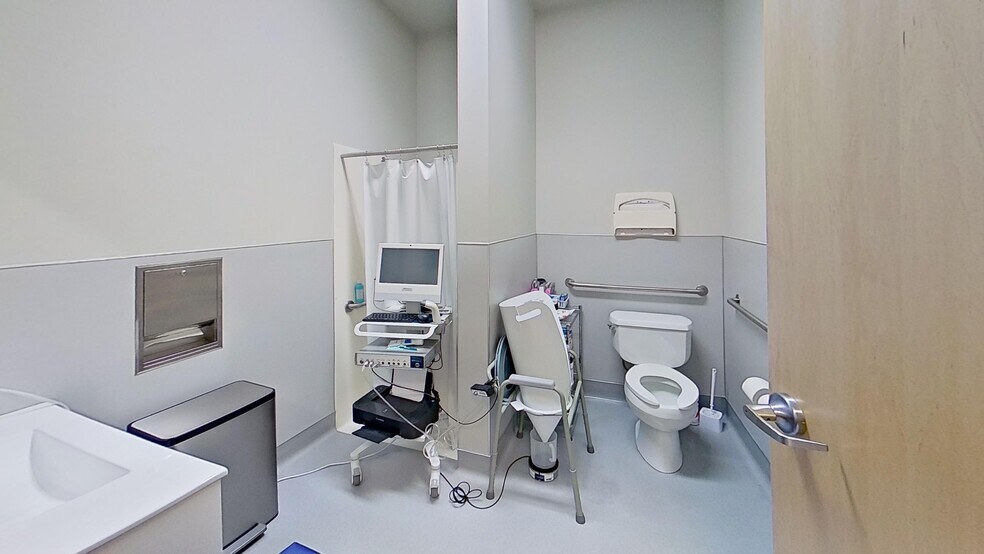 More Photos Of 340 Birchwood Ave, Bellingham Medical For Lease