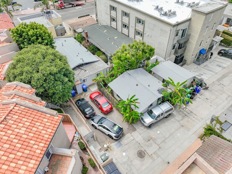 More Photos Of 7421-25 La Jolla blvd, La Jolla Multifamily For Sale