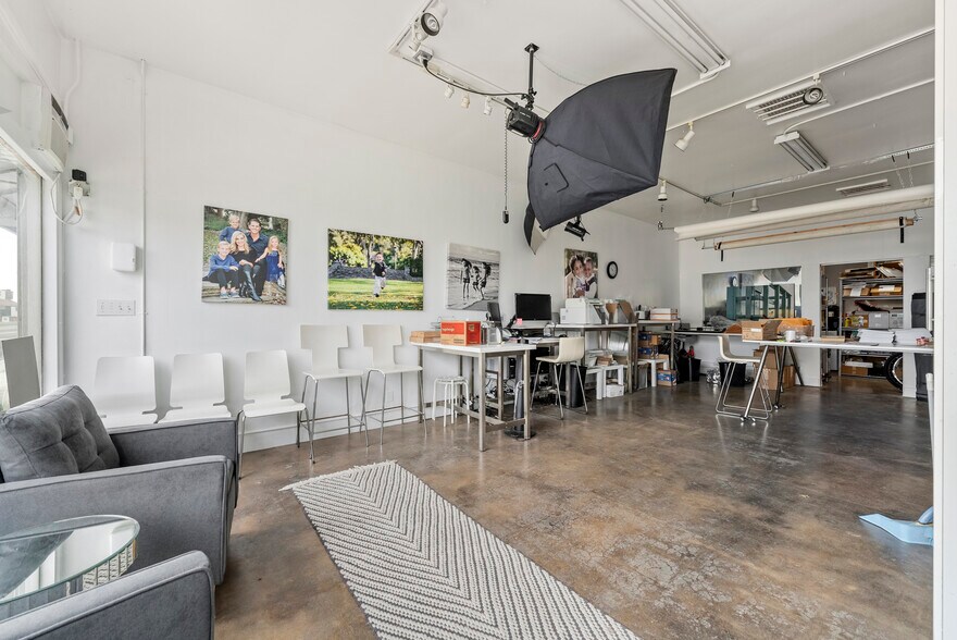 More Photos Of 1213-1223 S Pacific Coast Hwy, Redondo Beach Storefront For Sale