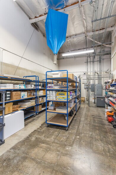 More Photos Of 2991-2995 E White Star Ave, Anaheim Warehouse For Sale