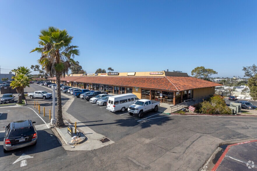 More Photos Of 6904 Miramar Rd, San Diego Storefront For Lease