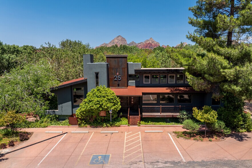 Primary Photo Of 25 Schnebly Hill Rd, Sedona Storefront Retail Office For Sale