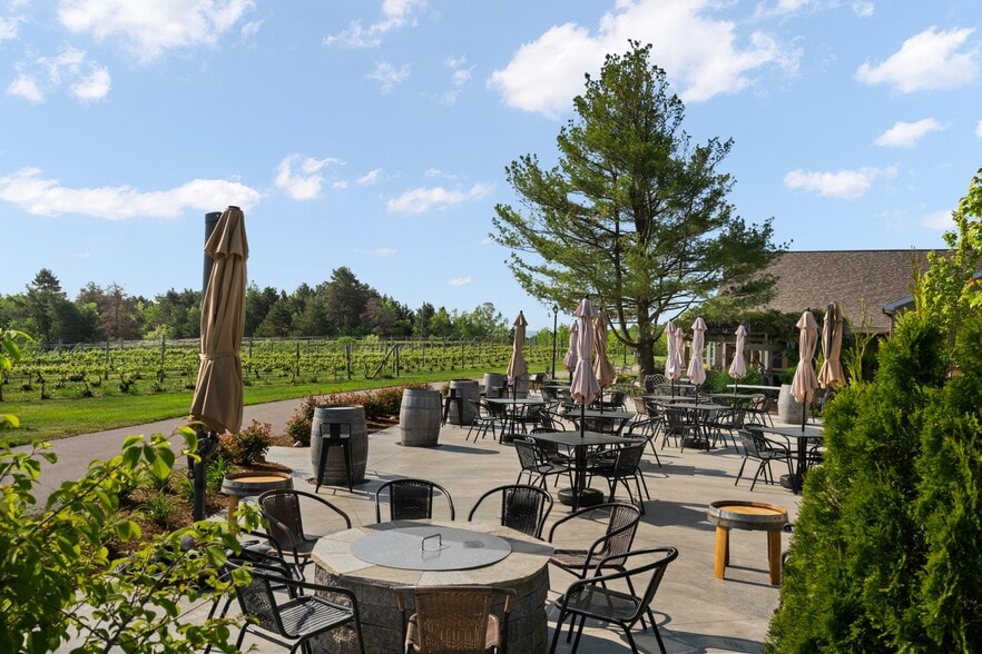 More Photos Of 10343 E Hilltop Rd, Suttons Bay Winery Vineyard For Sale